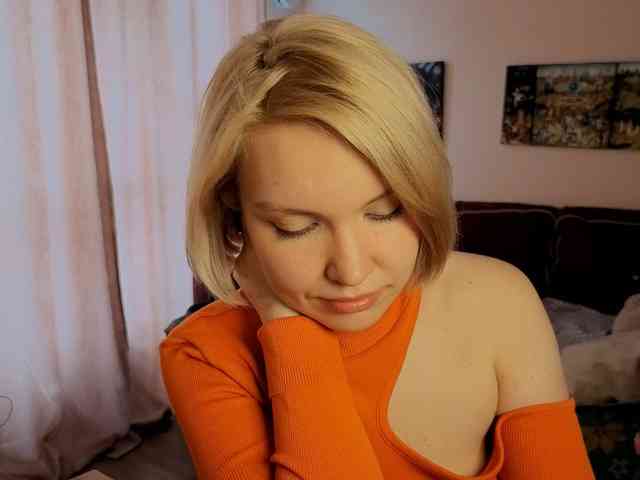 LadyAnny webcam