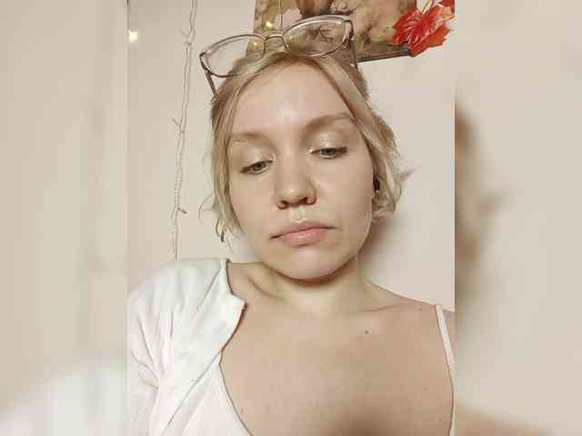 LadyAnny webcam