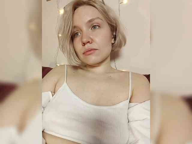LadyAnny webcam