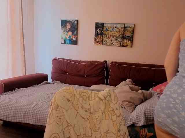 LadyAnny webcam