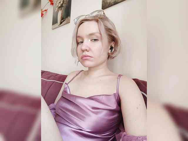 LadyAnny webcam