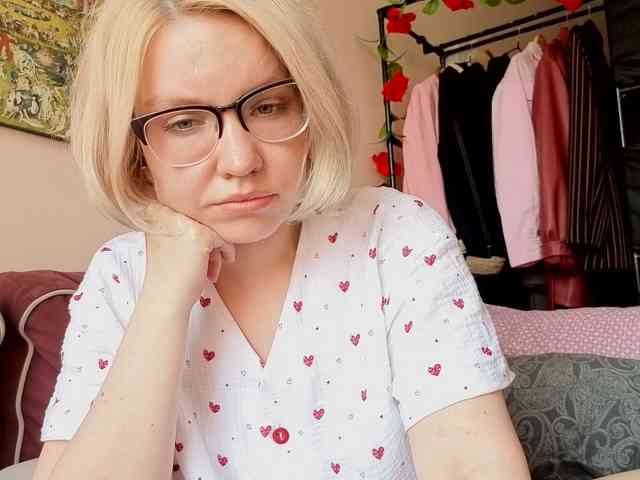 LadyAnny webcam