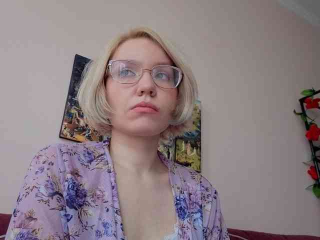 LadyAnny webcam