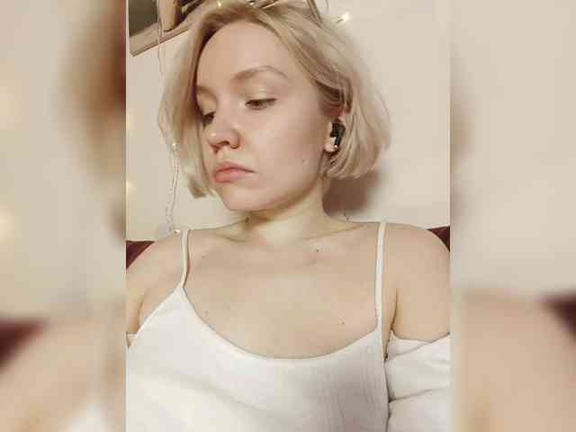 LadyAnny webcam