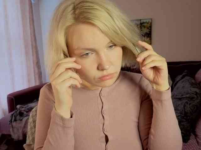LadyAnny webcam