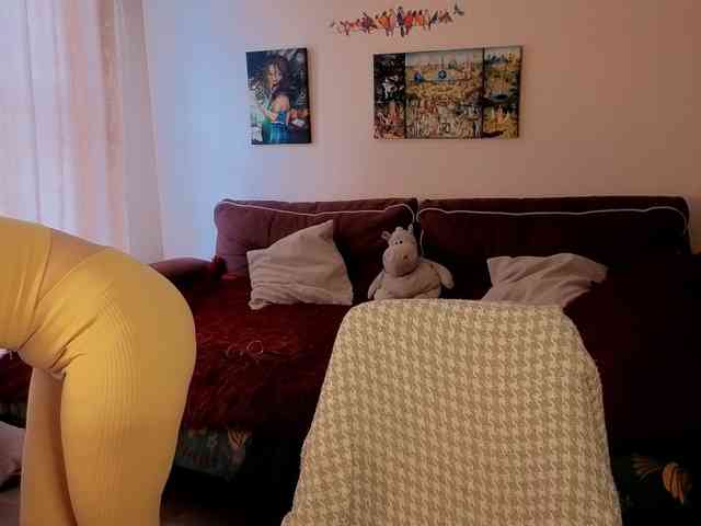 LadyAnny webcam