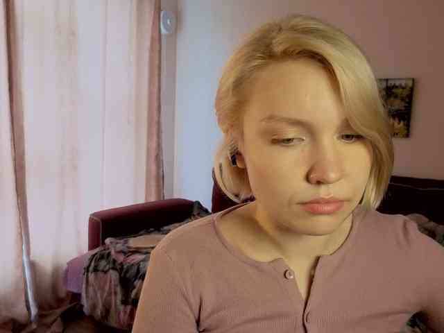 LadyAnny webcam