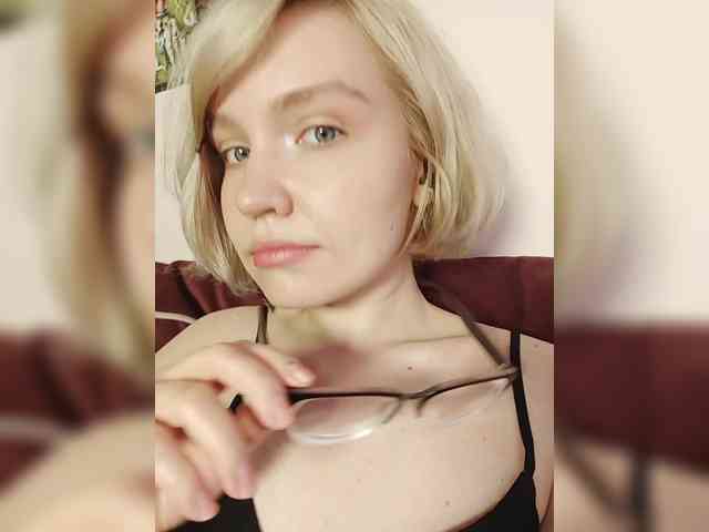 LadyAnny webcam