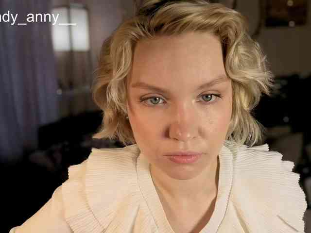 LadyAnny webcam