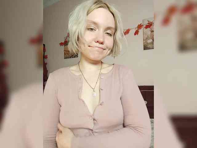 LadyAnny webcam
