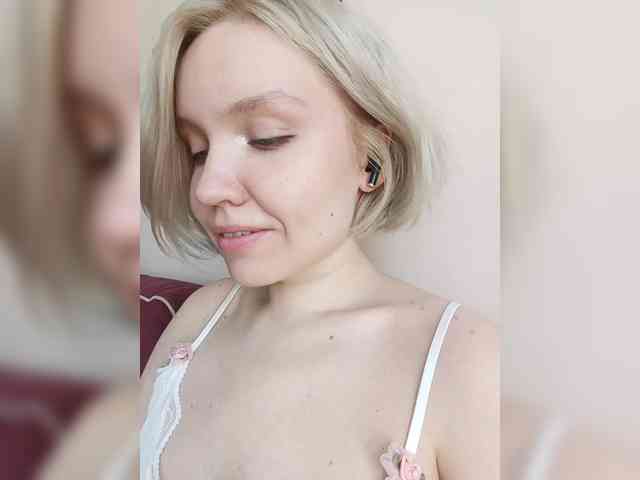 LadyAnny webcam