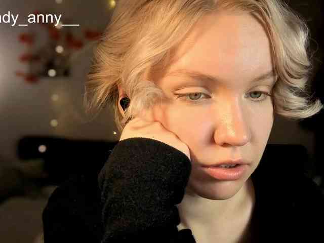LadyAnny webcam