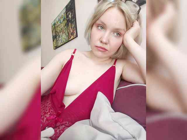 LadyAnny webcam