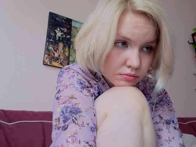LadyAnny webcam