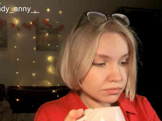 LadyAnny webcam
