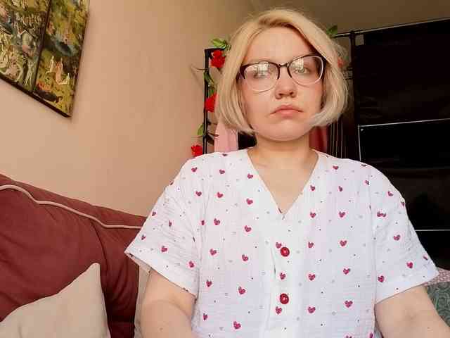LadyAnny webcam