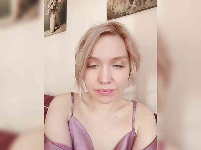 LadyAnny webcam