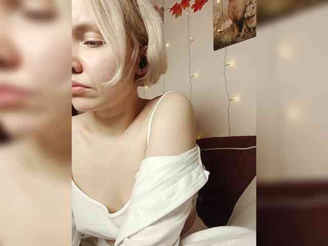 LadyAnny webcam