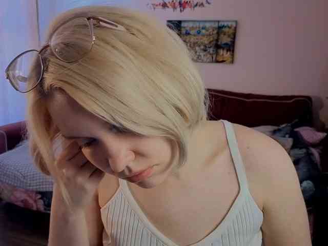 LadyAnny webcam