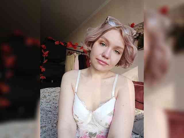 LadyAnny webcam