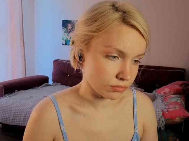 LadyAnny webcam