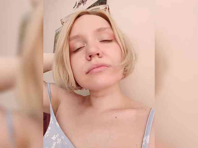 LadyAnny webcam