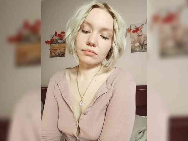 LadyAnny webcam
