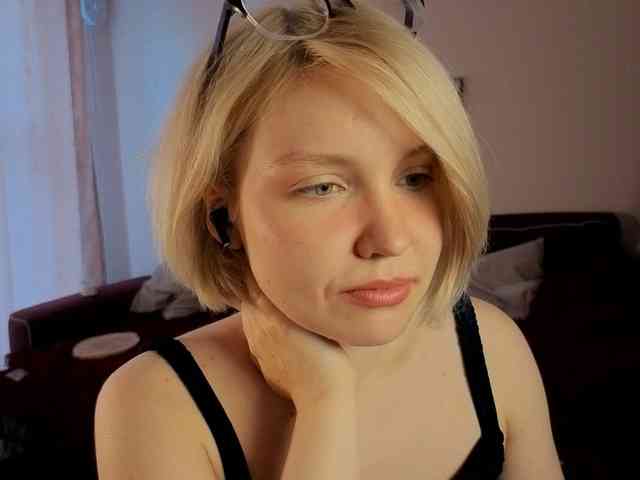 LadyAnny webcam