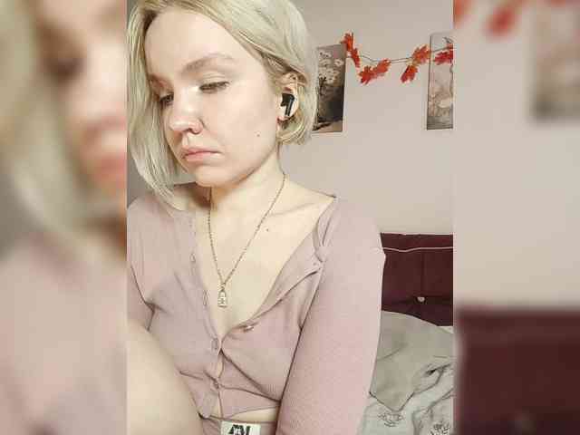 LadyAnny webcam