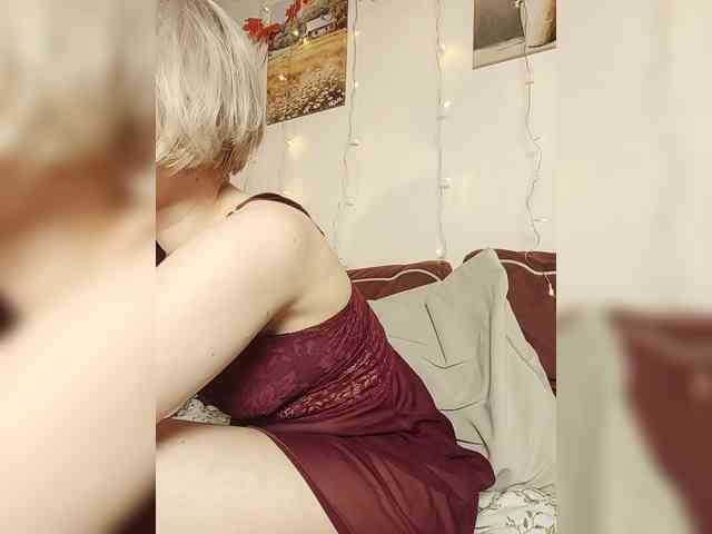 LadyAnny webcam