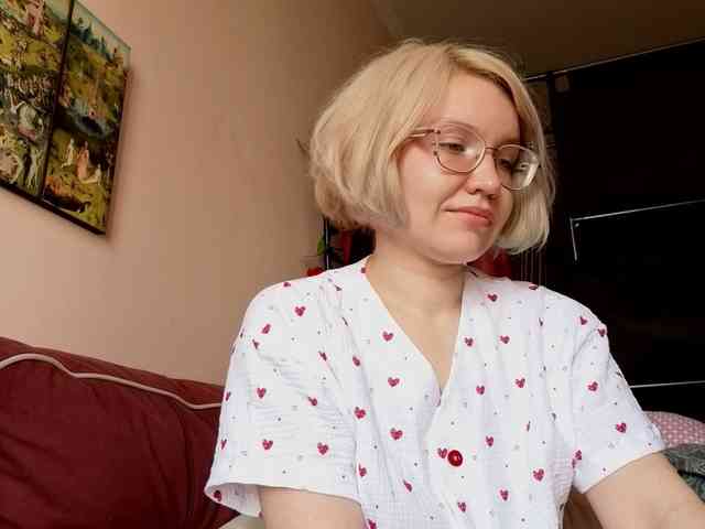 LadyAnny webcam