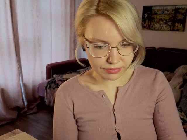 LadyAnny webcam