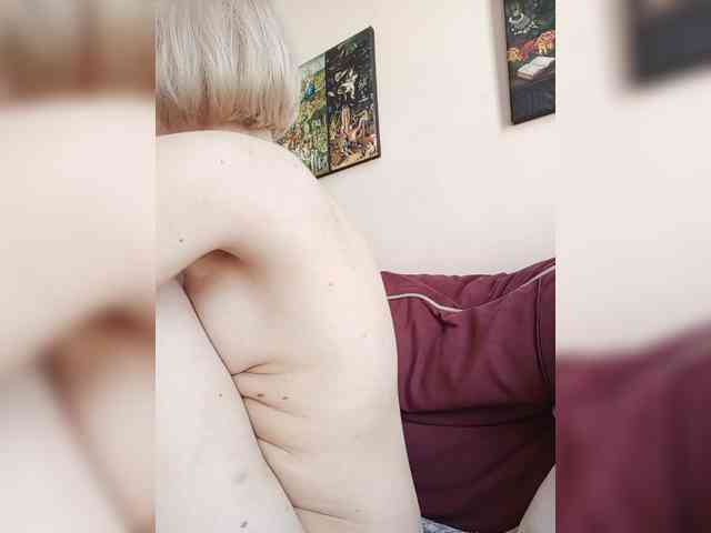 LadyAnny webcam