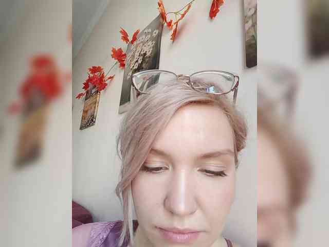 LadyAnny webcam