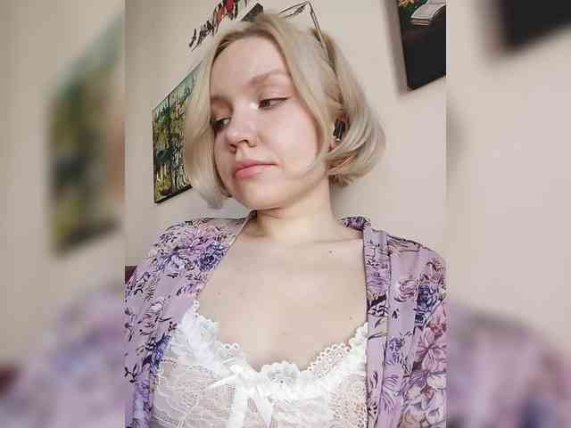 LadyAnny webcam