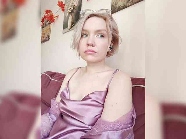 LadyAnny webcam