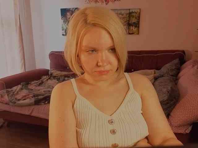 LadyAnny webcam