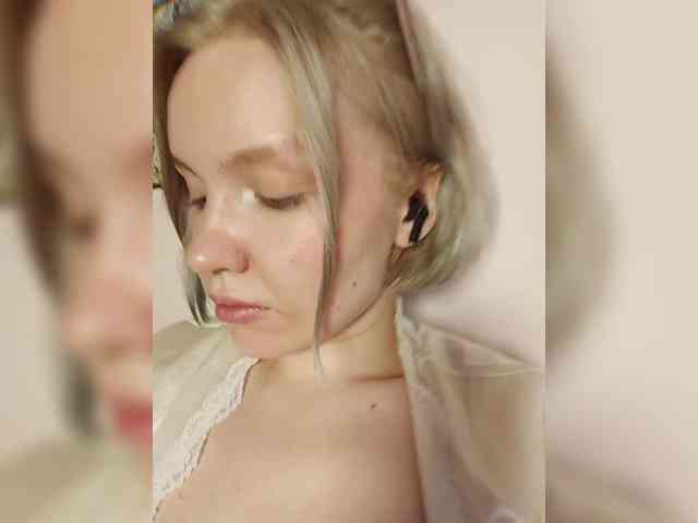 LadyAnny webcam