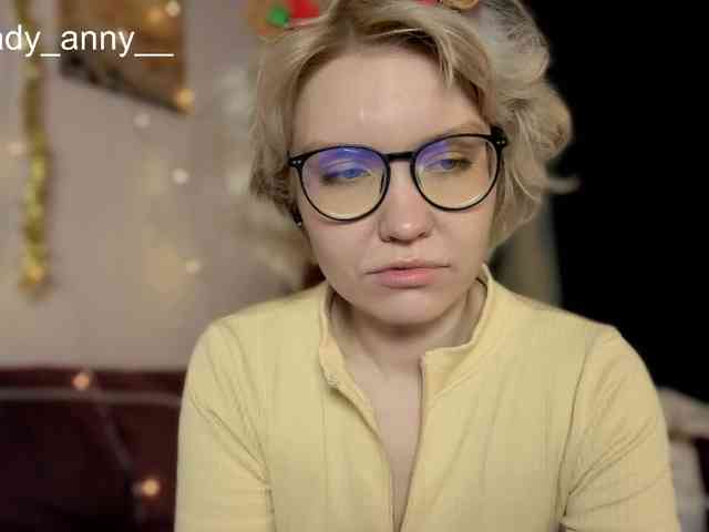LadyAnny webcam