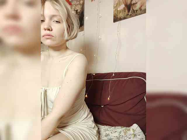 LadyAnny webcam