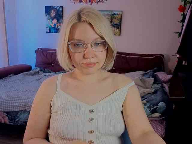 LadyAnny webcam