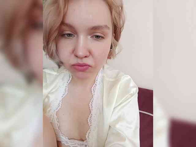 LadyAnny webcam