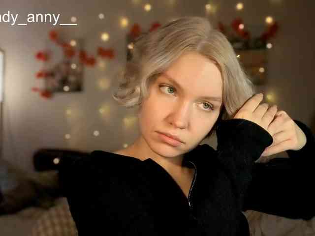 LadyAnny webcam