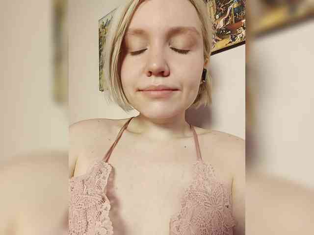 LadyAnny webcam