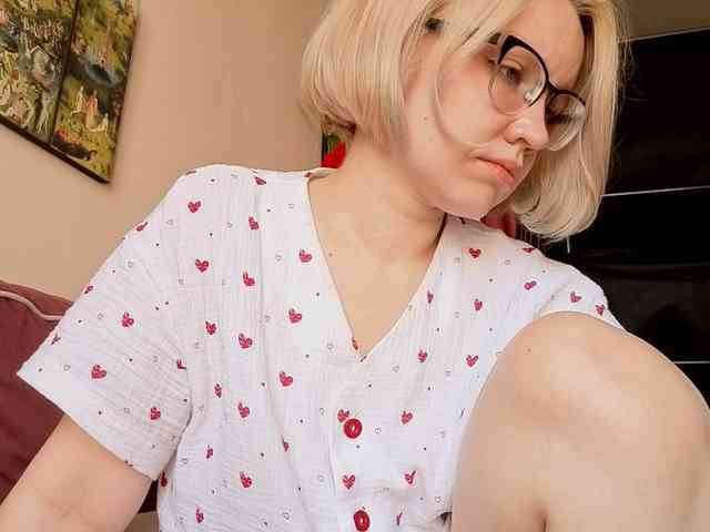 LadyAnny webcam