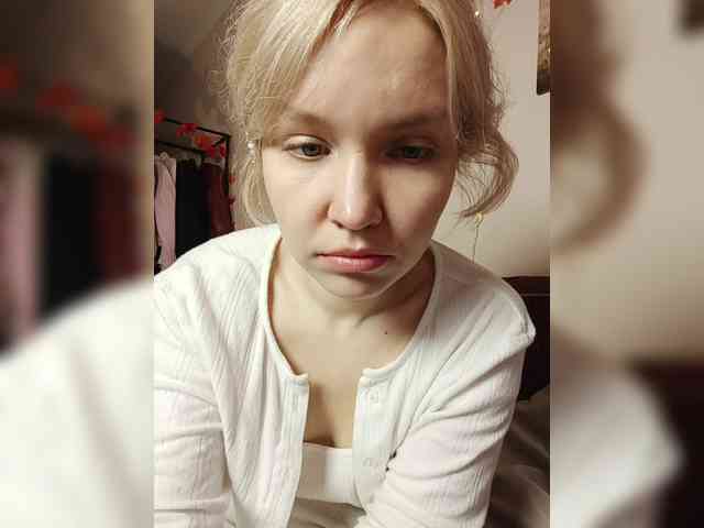 LadyAnny webcam