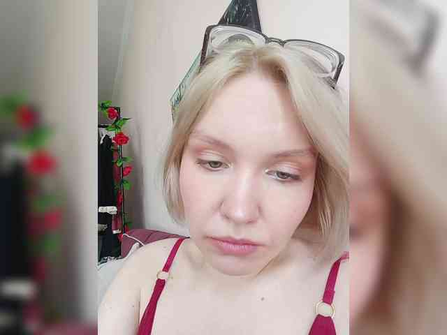 LadyAnny webcam