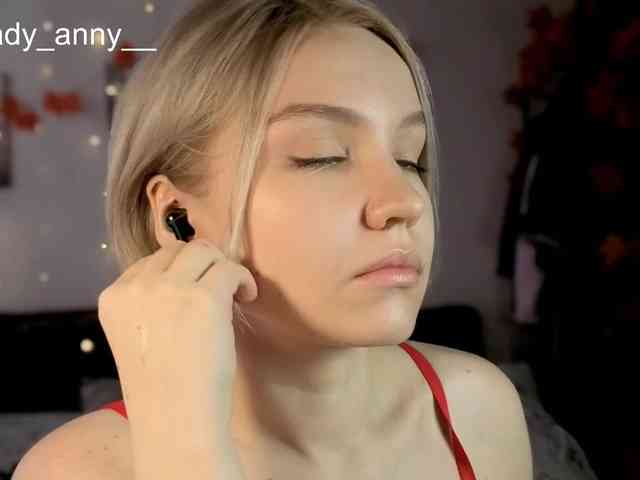 LadyAnny webcam
