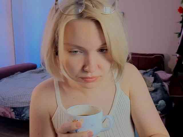 LadyAnny webcam