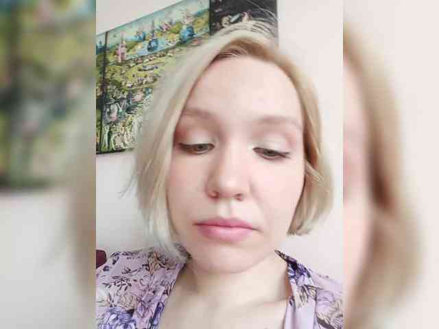 LadyAnny webcam